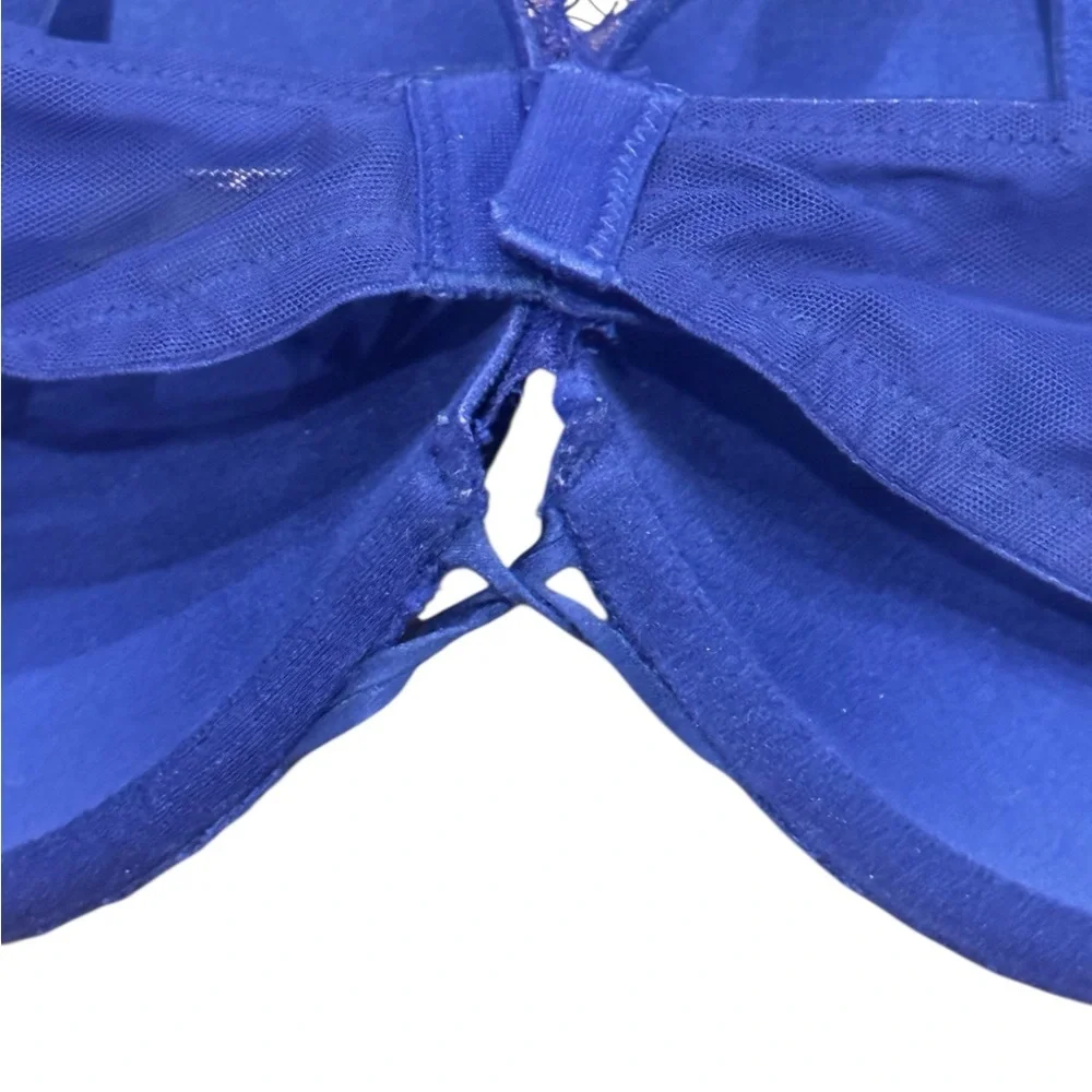 Victoria's Secret Bombshell Add-2-Cups Lace Push-Up Bra Shine Strap 36D